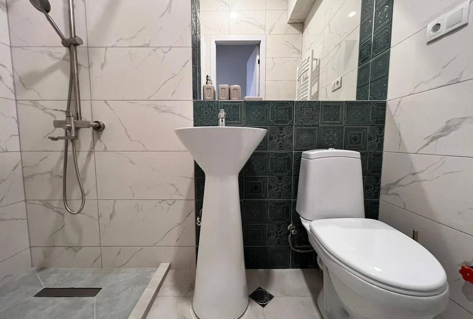 Two Bedrooms Apartment In Vake ティビリシ