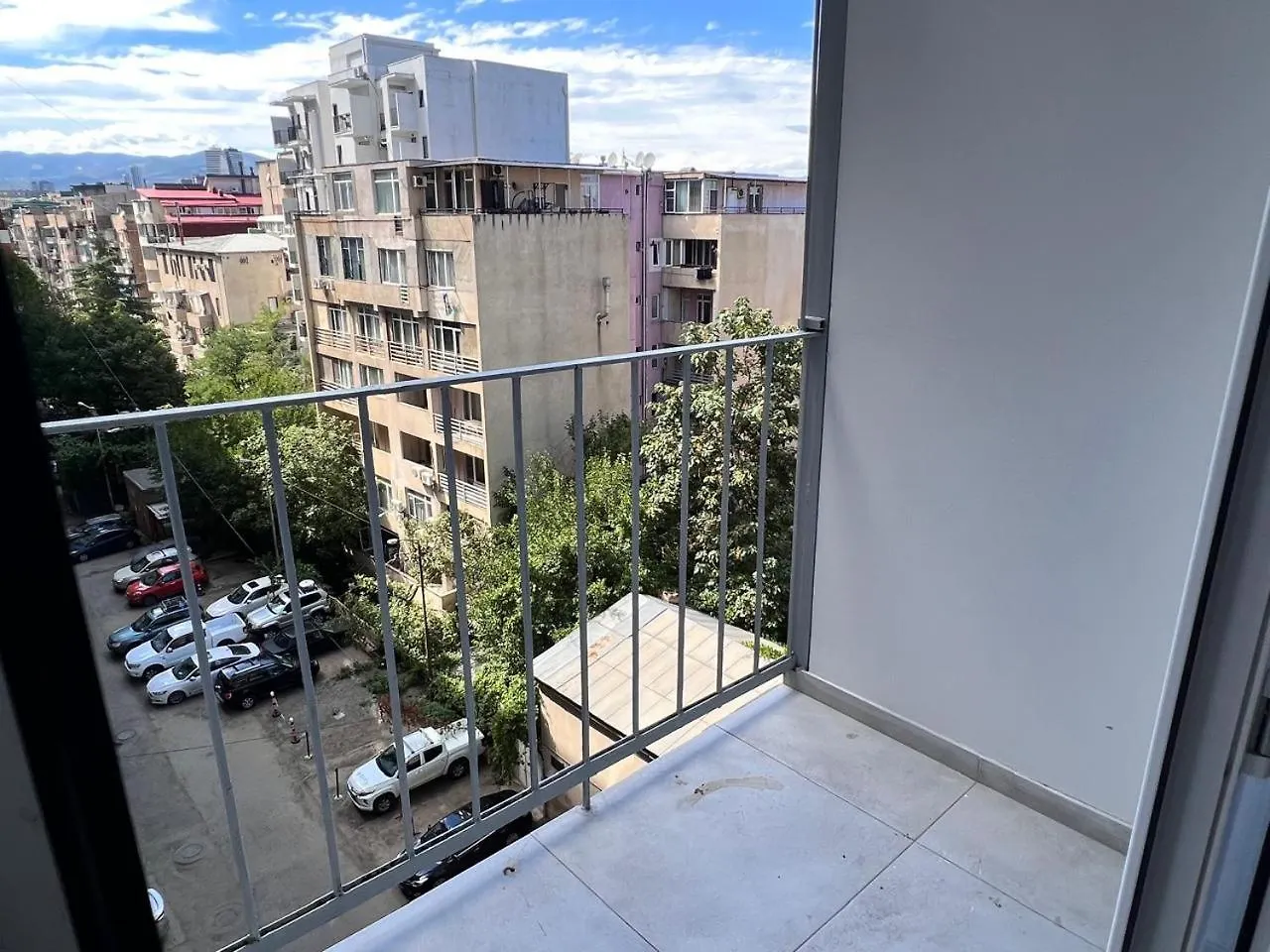 Two Bedrooms Apartment In Vake ティビリシ