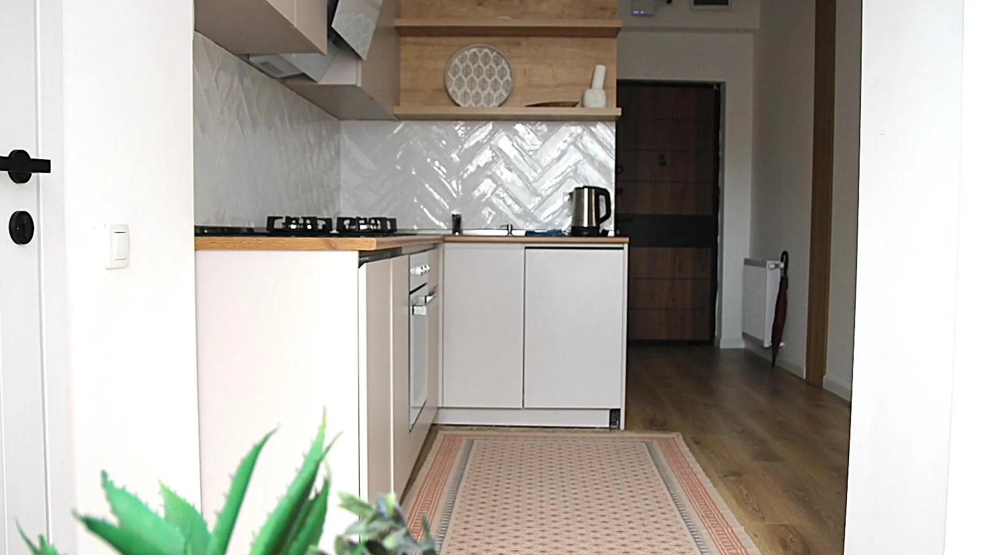 Two Bedrooms Apartment In Vake ティビリシ グルジア