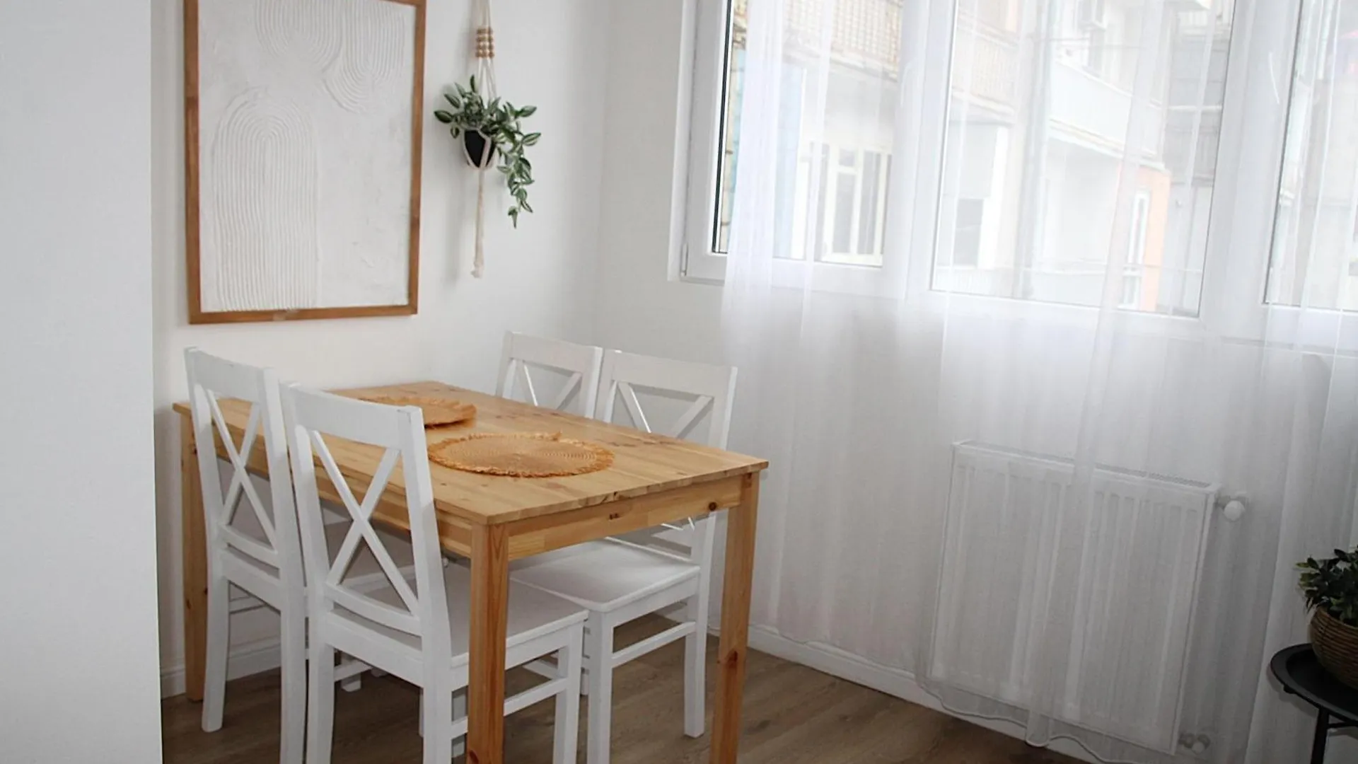 Two Bedrooms Apartment In Vake ティビリシ