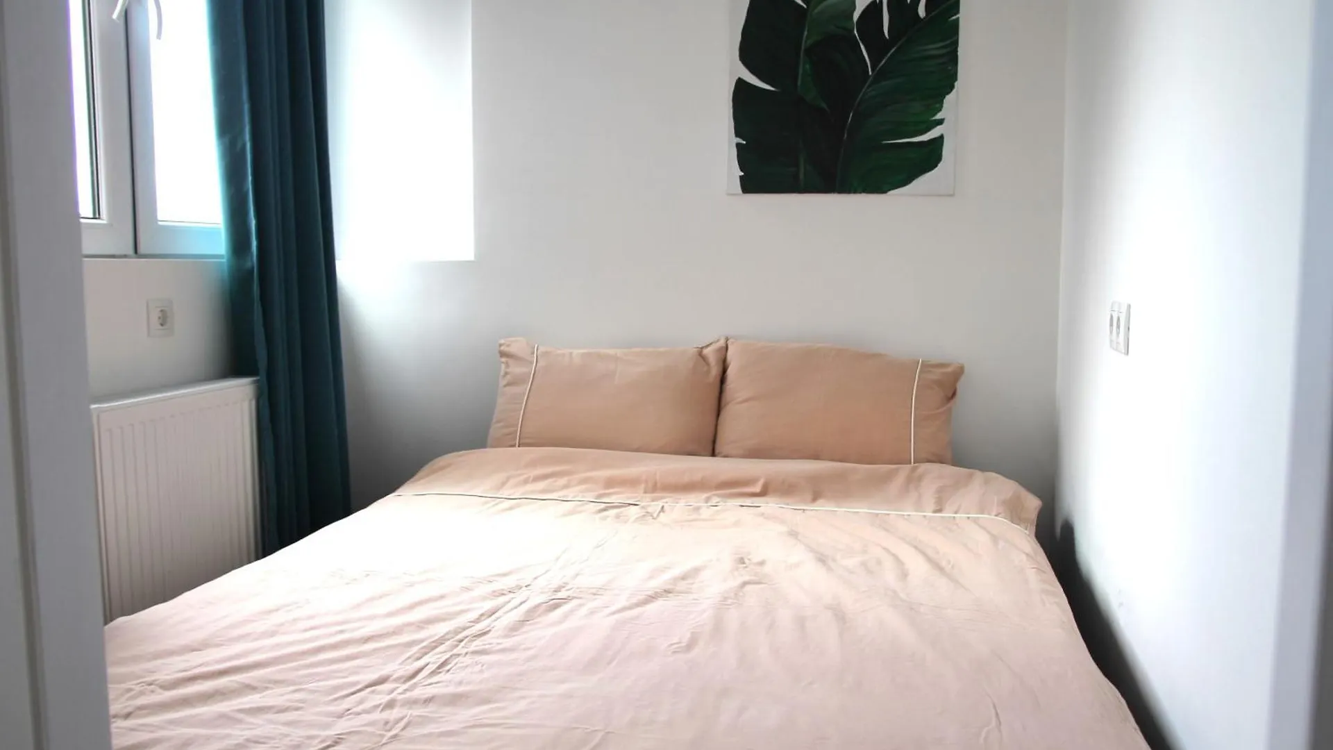 Two Bedrooms Apartment In Vake ティビリシ