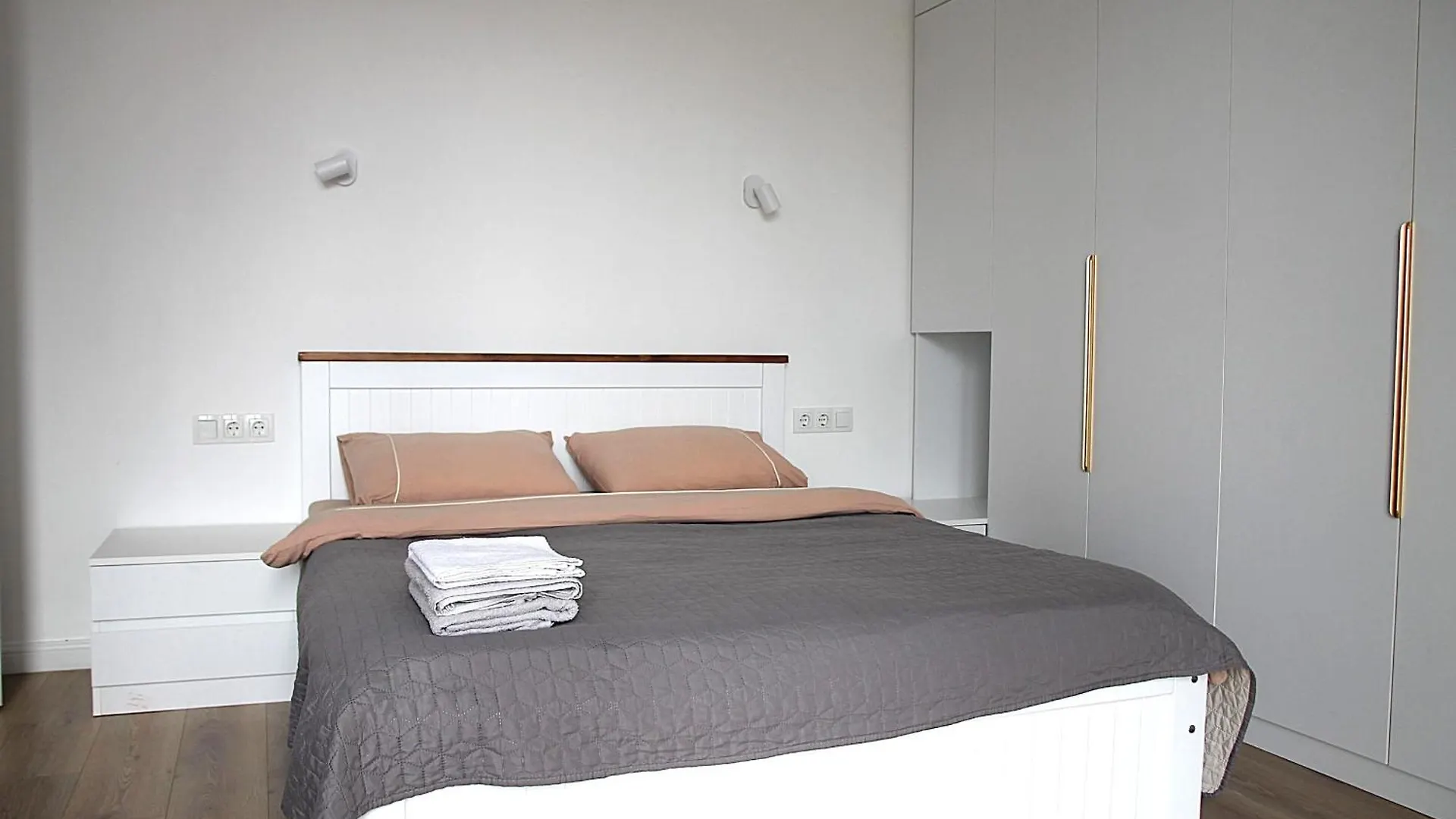 Two Bedrooms Apartment In Vake ティビリシ 0*,  グルジア
