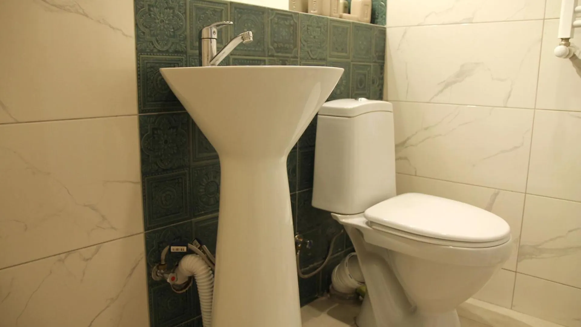 Two Bedrooms Apartment In Vake 트빌리시 조지아